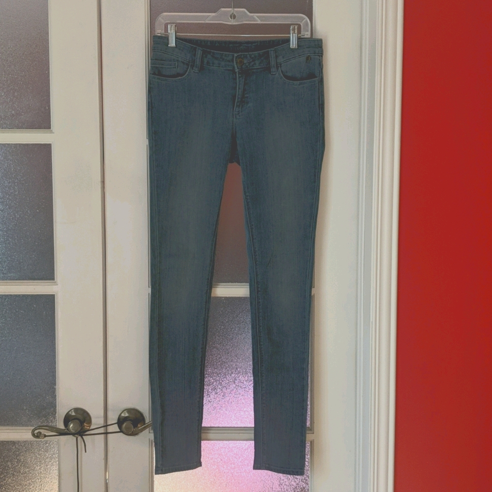 3/$50! Element denim jeans size 28
